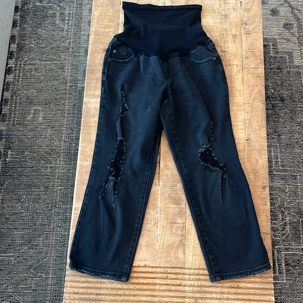 LED Luxe Essentials Maternity Denim | black distressed | size 30